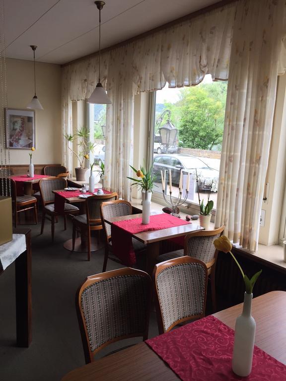 Pension Cafe-Braun Löf 外观 照片
